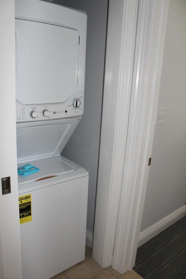 10 Harbor Boulevard, Unit 203B Destin, FL 32541 - Photo 9 of 18 a view of washer and dryer