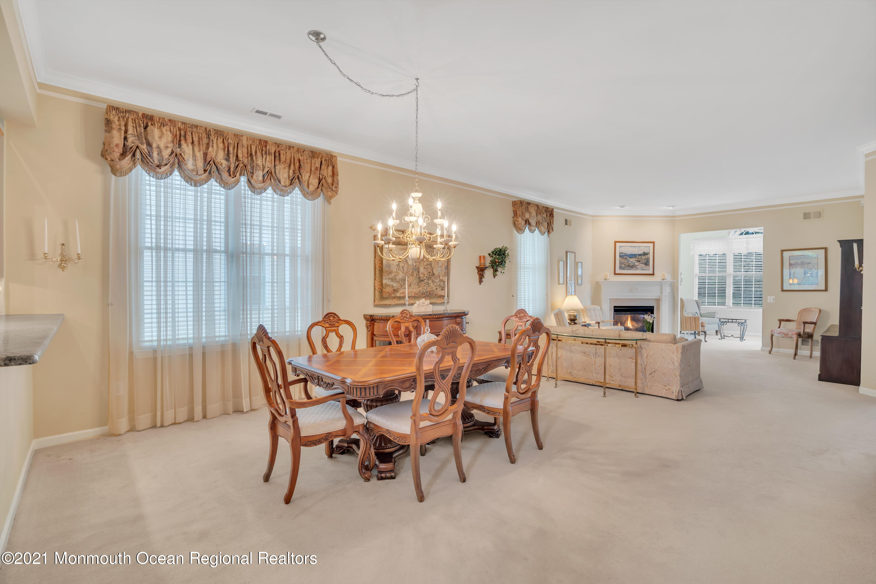 55 Shoal Road Jackson, NJ 08527 - Photo 20 of 55 a dining room with furniture and window