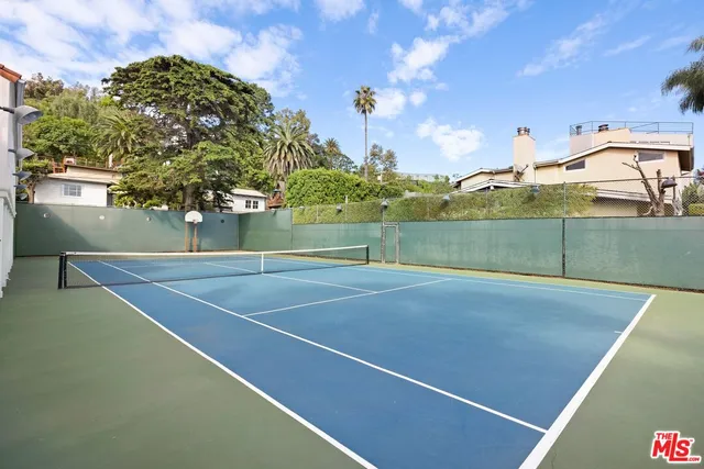 a view of a tennis court