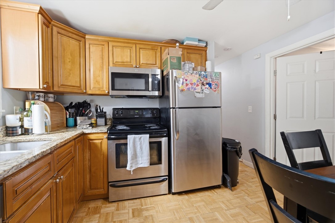 44 Warwick Road Pawtucket, RI 02861 - Photo 10 of 50