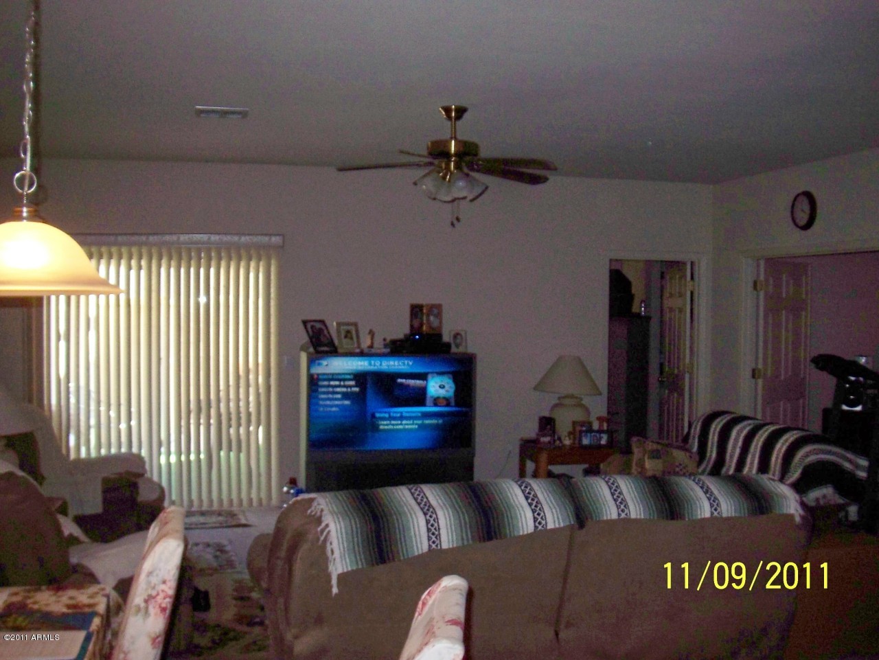 2603 East Fraktur Road Phoenix, AZ 85040 - Photo 4 of 8 LIVING ROOM