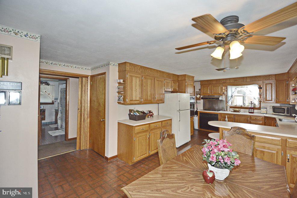 10 Oak Hills Drive Hanover, PA 17331 - Photo 6 of 32