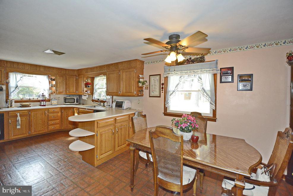 10 Oak Hills Drive Hanover, PA 17331 - Photo 8 of 32