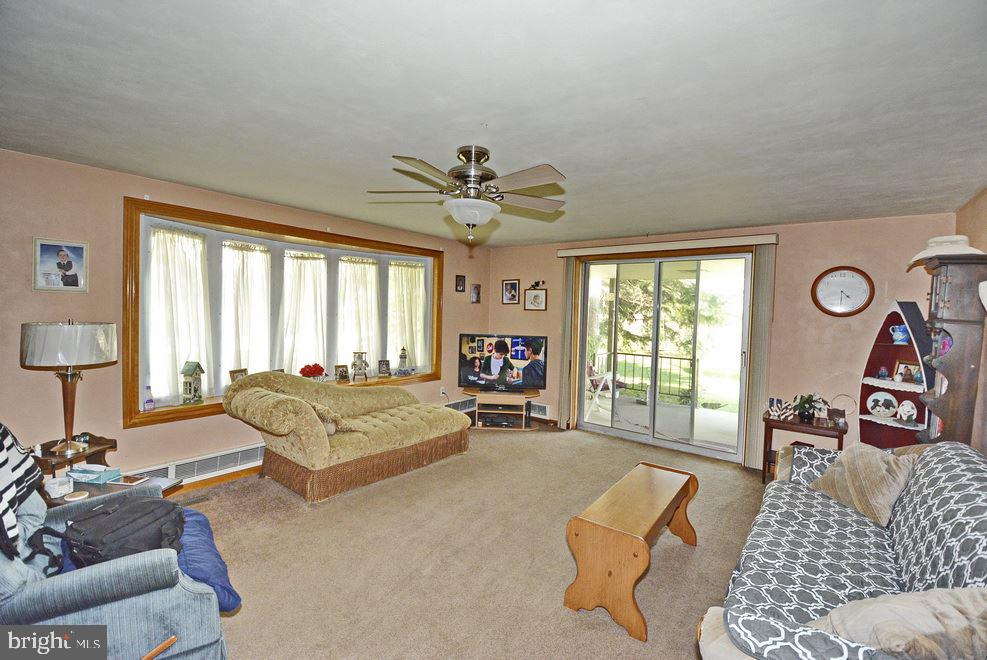 10 Oak Hills Drive Hanover, PA 17331 - Photo 9 of 32