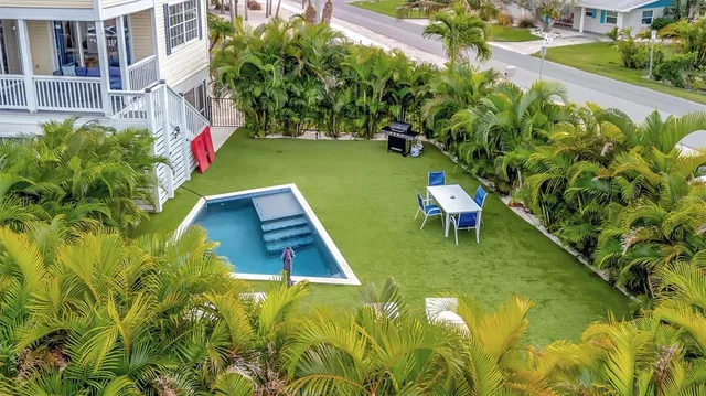 $2,774,999 | 303 58th Street, Holmes Beach, FL 34217