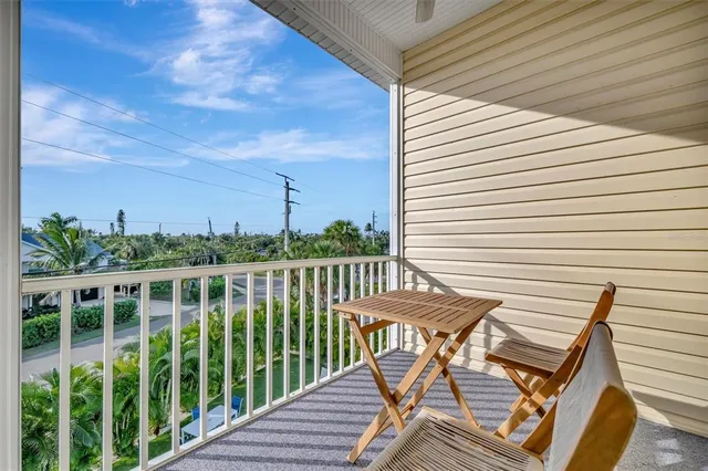 $2,774,999 | 303 58th Street, Holmes Beach, FL 34217