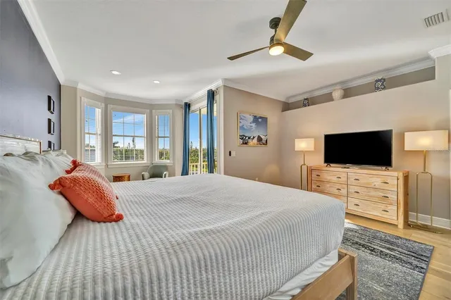 $2,774,999 | 303 58th Street, Holmes Beach, FL 34217