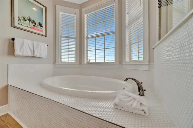 $2,774,999 | 303 58th Street, Holmes Beach, FL 34217