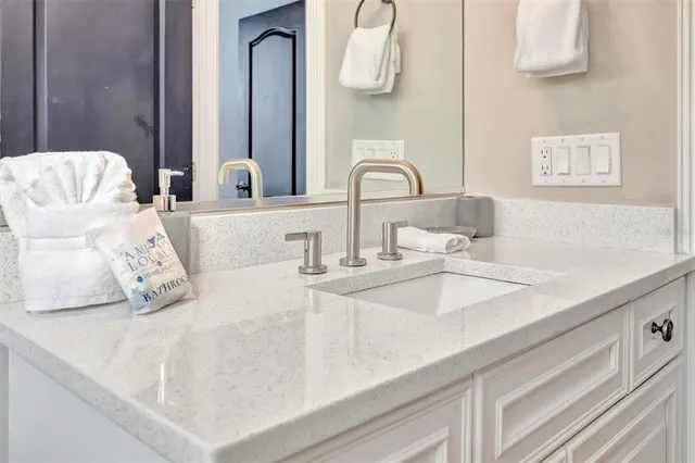 $2,774,999 | 303 58th Street, Holmes Beach, FL 34217