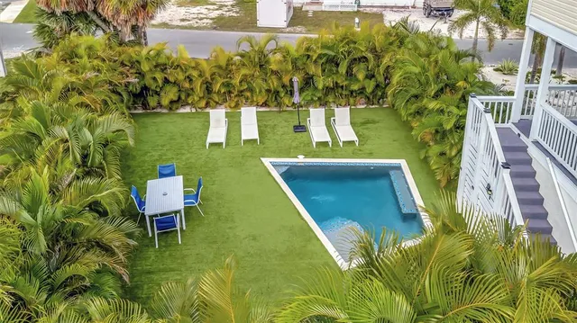 $2,774,999 | 303 58th Street, Holmes Beach, FL 34217