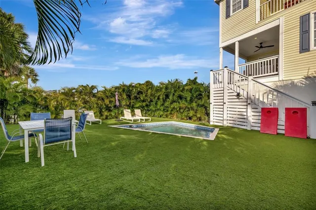 $2,774,999 | 303 58th Street, Holmes Beach, FL 34217
