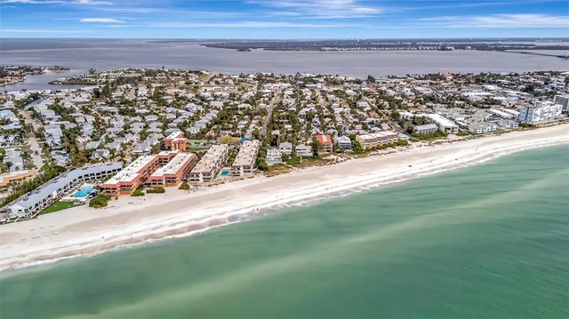 $2,774,999 | 303 58th Street, Holmes Beach, FL 34217