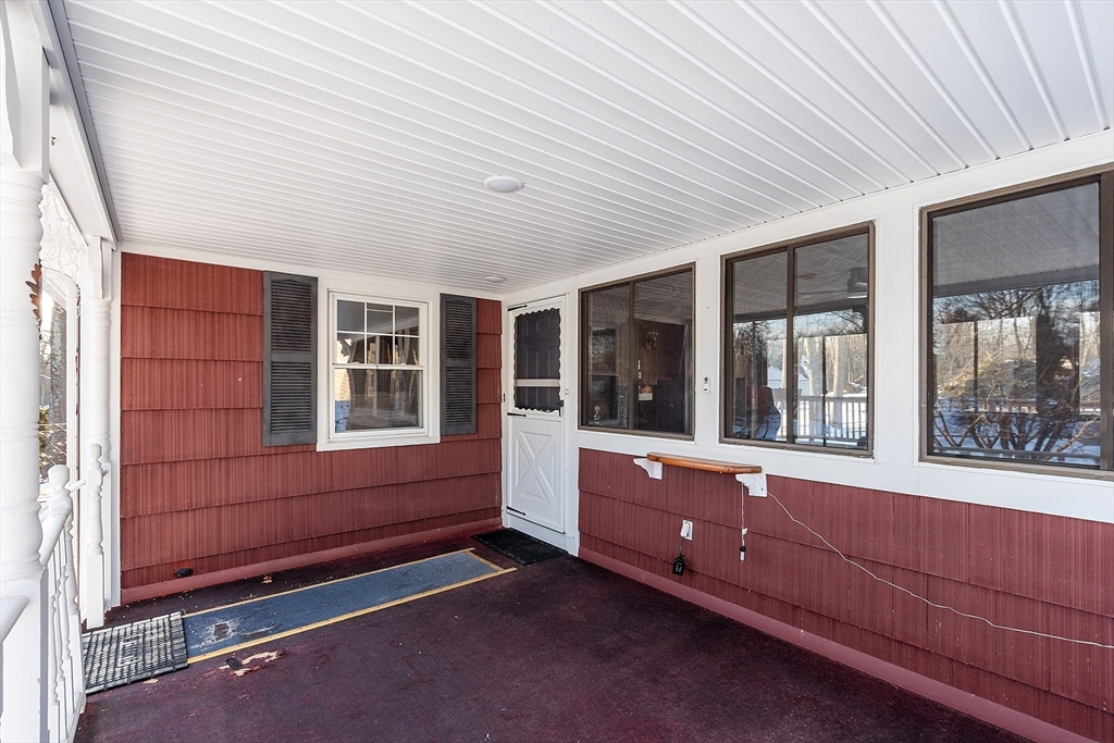 13 Braney Road Millbury, MA 01527 - Photo 11 of 41