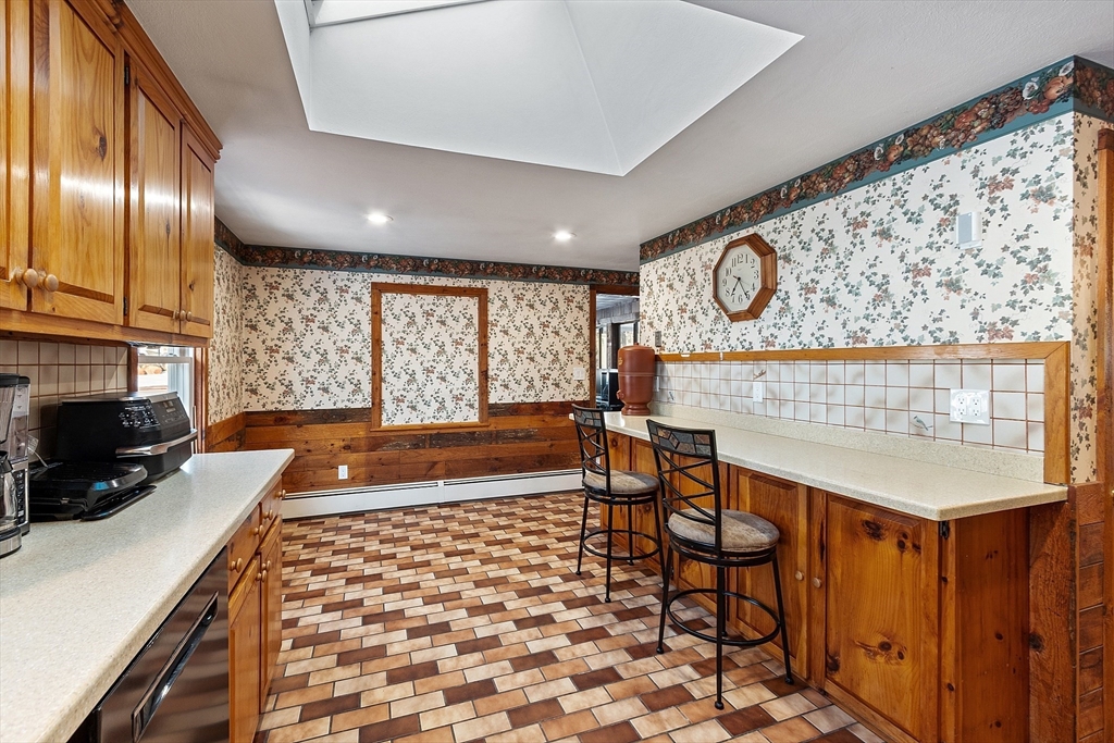 13 Braney Road Millbury, MA 01527 - Photo 18 of 41