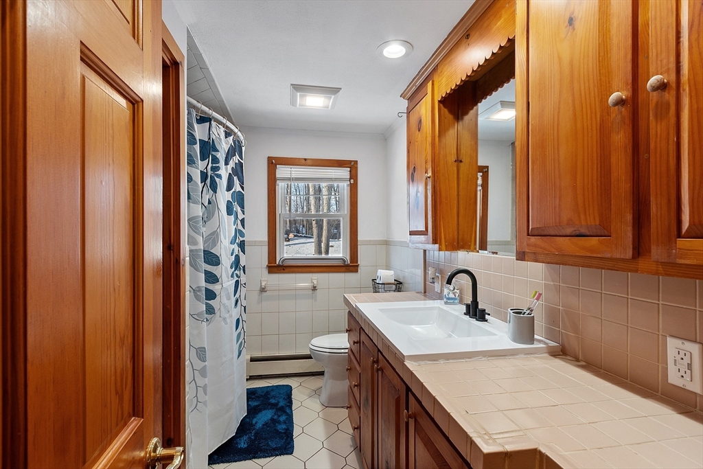 13 Braney Road Millbury, MA 01527 - Photo 20 of 41