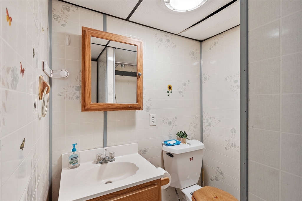 13 Braney Road Millbury, MA 01527 - Photo 38 of 41