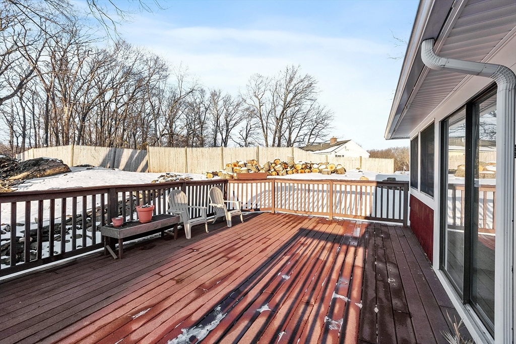 13 Braney Road Millbury, MA 01527 - Photo 7 of 41