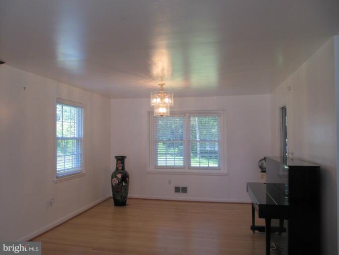 202 East Ridgely Road Lutherville-Timonium, MD 21093 - Photo 12 of 15 Dining Room