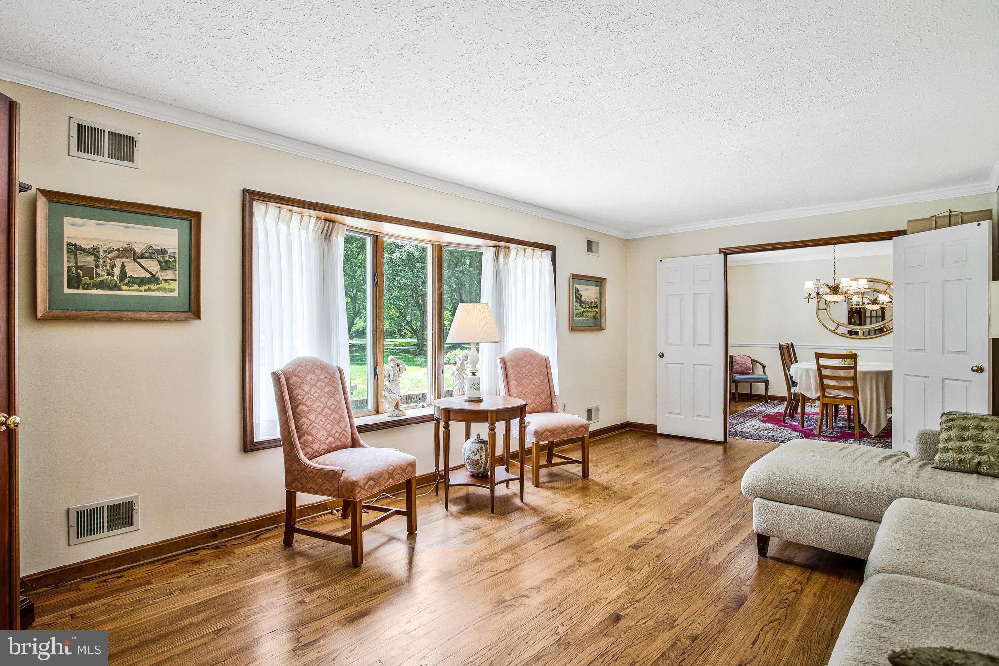 1021 Carson Drive Huntingtown, MD 20639 - Photo 8 of 33 a living room with furniture and a large window