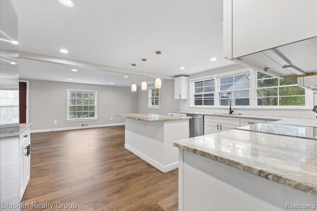 1415 John R Road Rochester, MI 48307 - Photo 4 of 40
