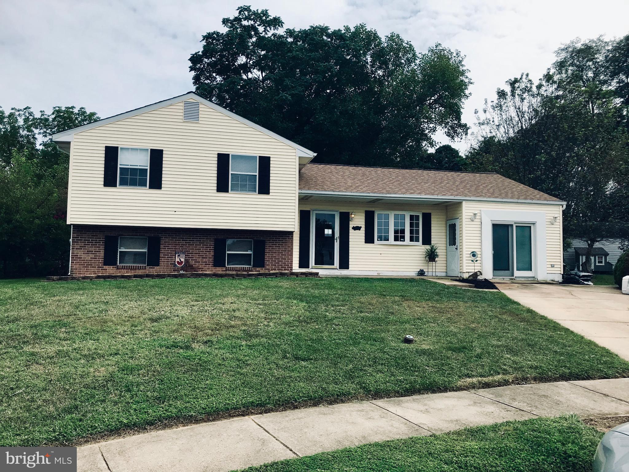 11 Crestview Garth Baltimore, MD 21237 - Photo 1 of 22 Welcome Home!