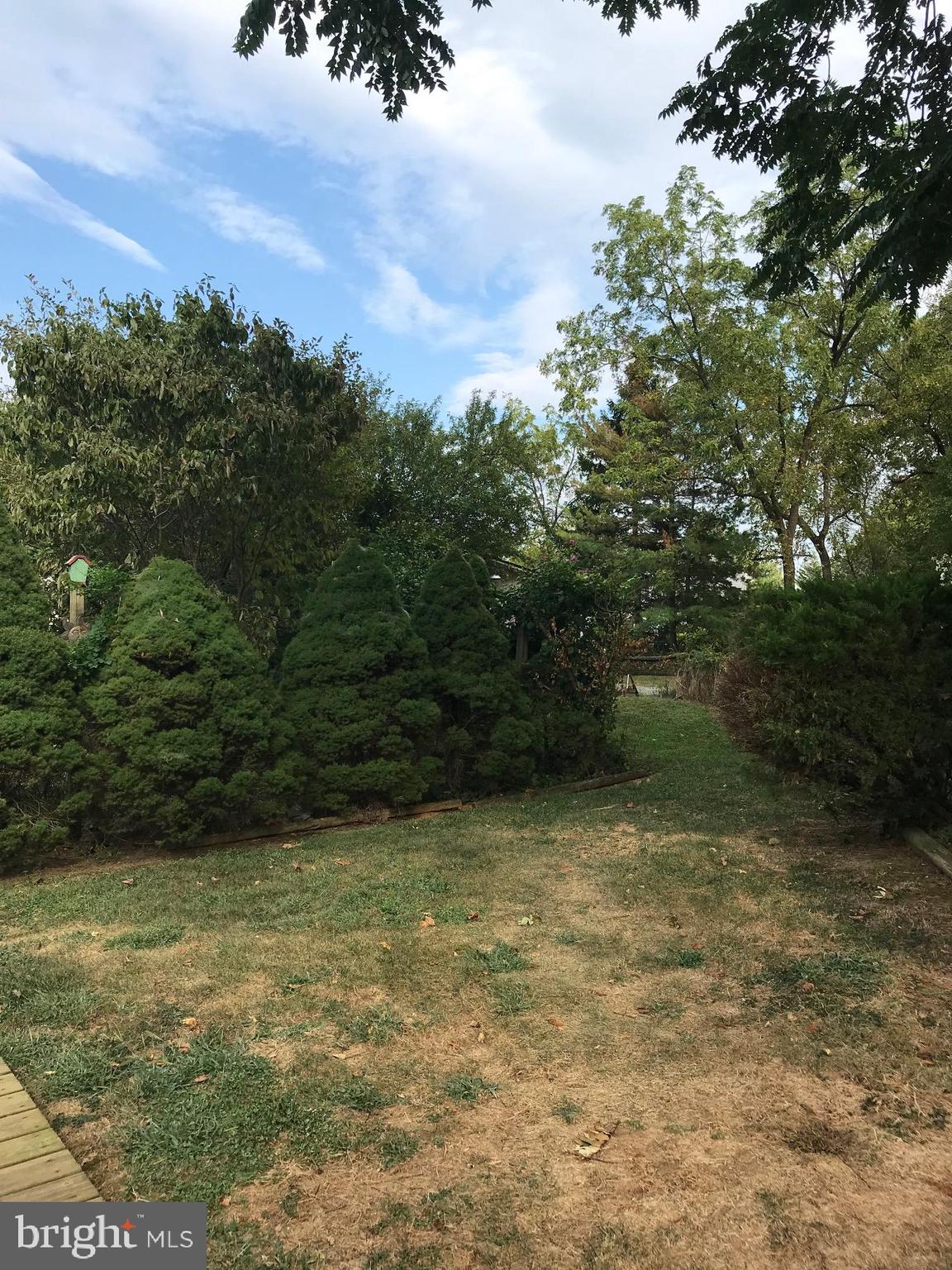 11 Crestview Garth Baltimore, MD 21237 - Photo 22 of 22 Back Yard