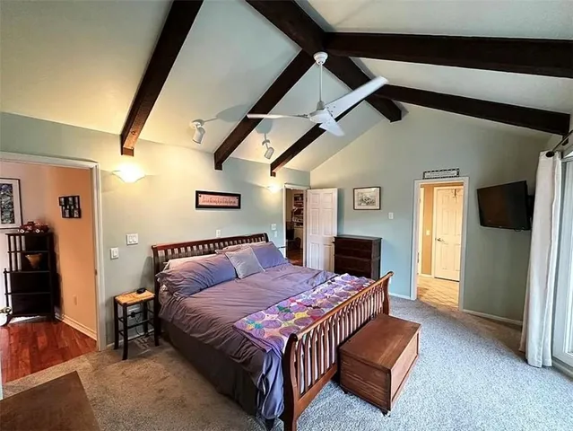 $1,265,000 | 328N Winnebago Drive, Lake Winnebago, MO 64034