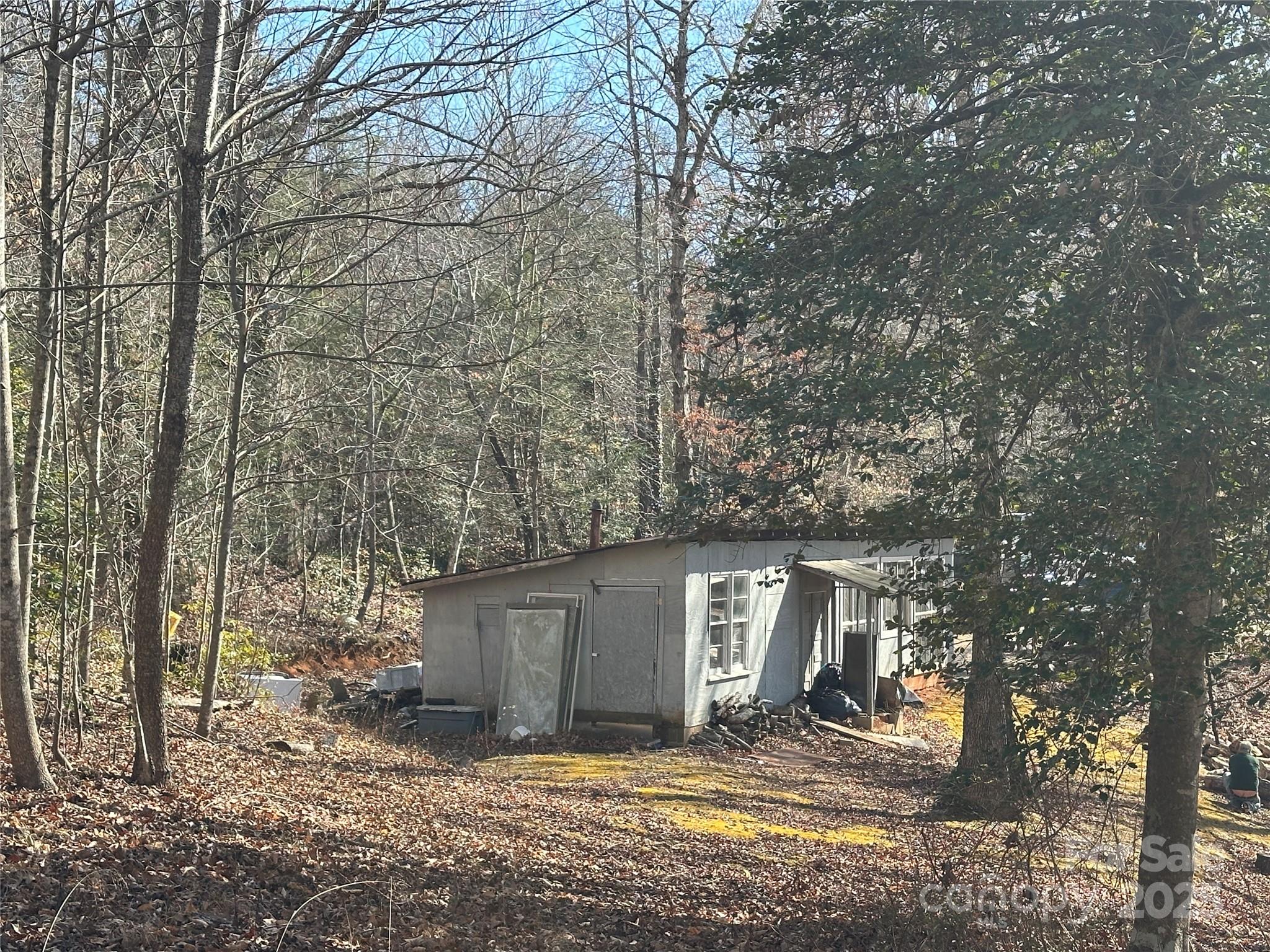 526 Lentz Road Marion, NC 28752 - Photo 9 of 17