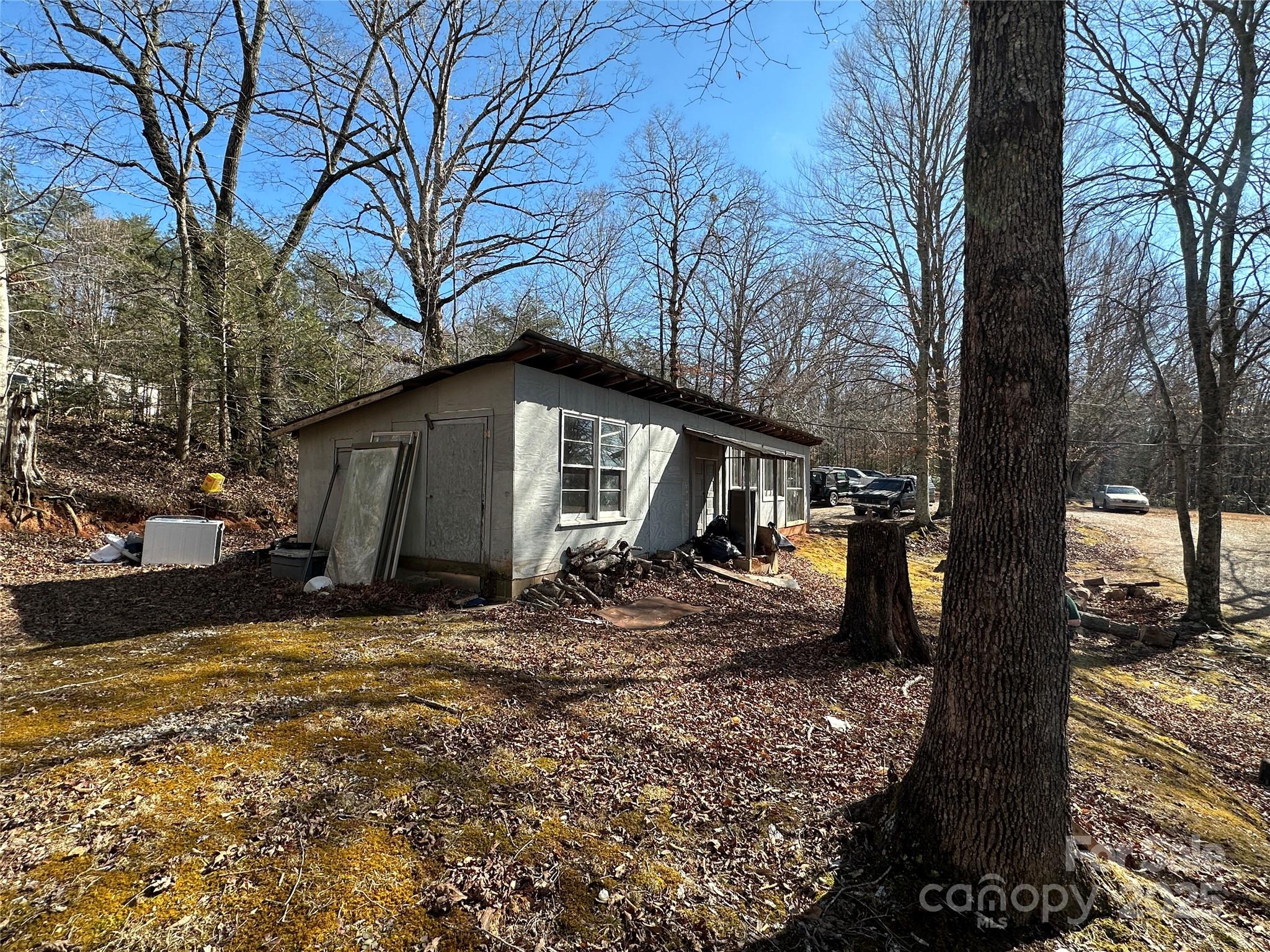 526 Lentz Road Marion, NC 28752 - Photo 10 of 17