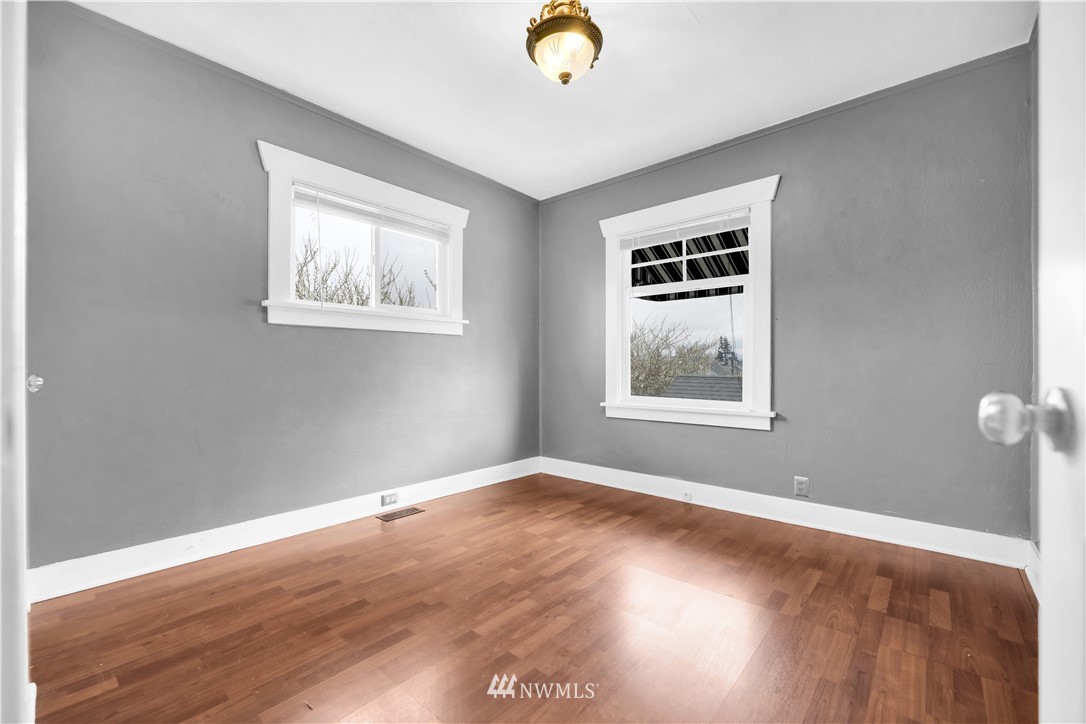 1311 39th Street Everett, WA 98201 - Photo 12 of 40