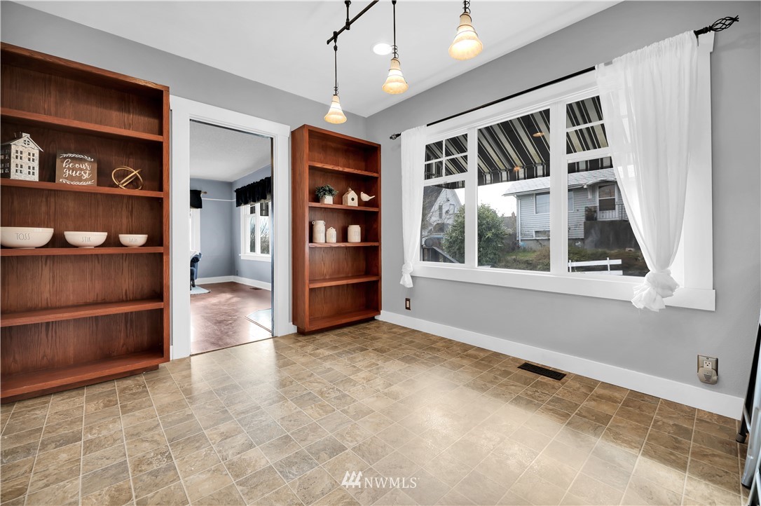 1311 39th Street Everett, WA 98201 - Photo 22 of 40