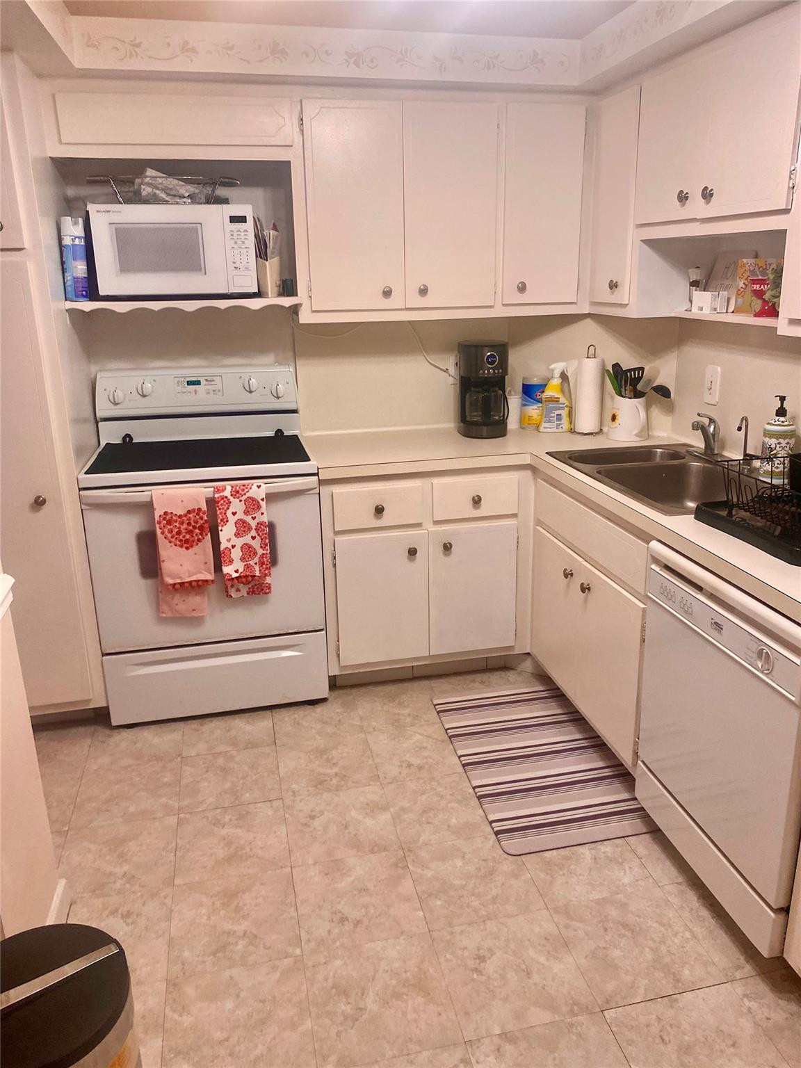 4400 Hillcrest Drive, Unit 1018 Hollywood, FL 33021 - Photo 9 of 9 Photo 9