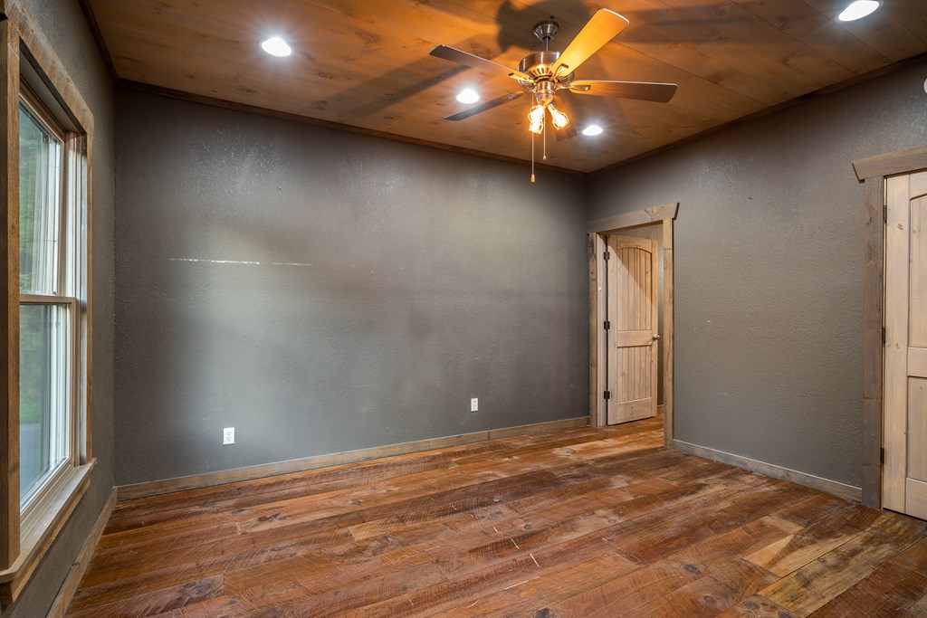 2637 River Road Mineral Bluff, GA 30559 - Photo 13 of 67 a view of an empty room and window