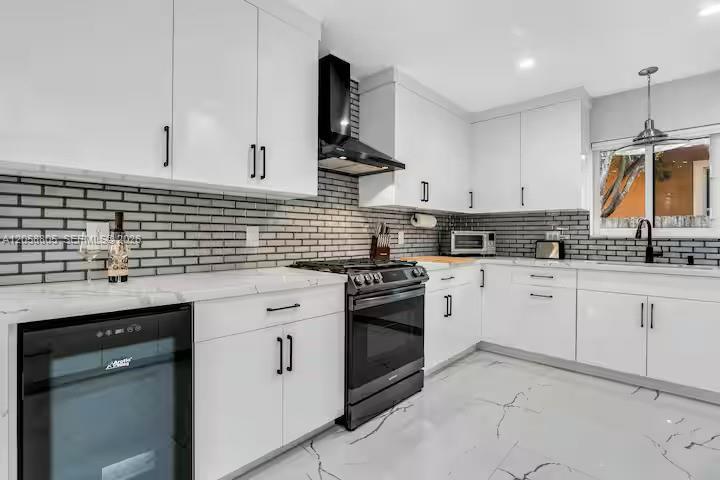 3204 Robbins Road Pompano Beach, FL 33062 - Photo 4 of 26