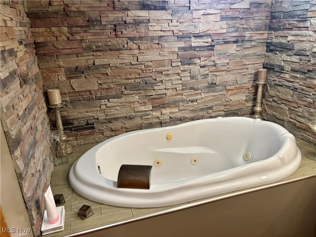 13637 Silver Road Cleveland, OH 44125 - Photo 22 of 40 Gallery Image 22
