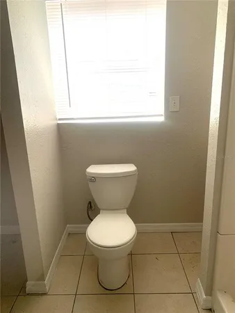 $2,100 | 3715 East Idlewild Avenue, Tampa, FL 33610