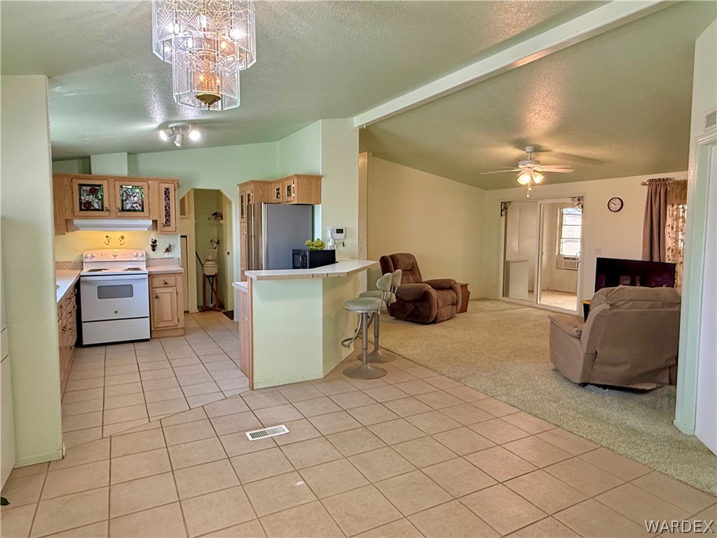 1949 Elgin Road Golden Valley, AZ 86413 - Photo 6 of 41
