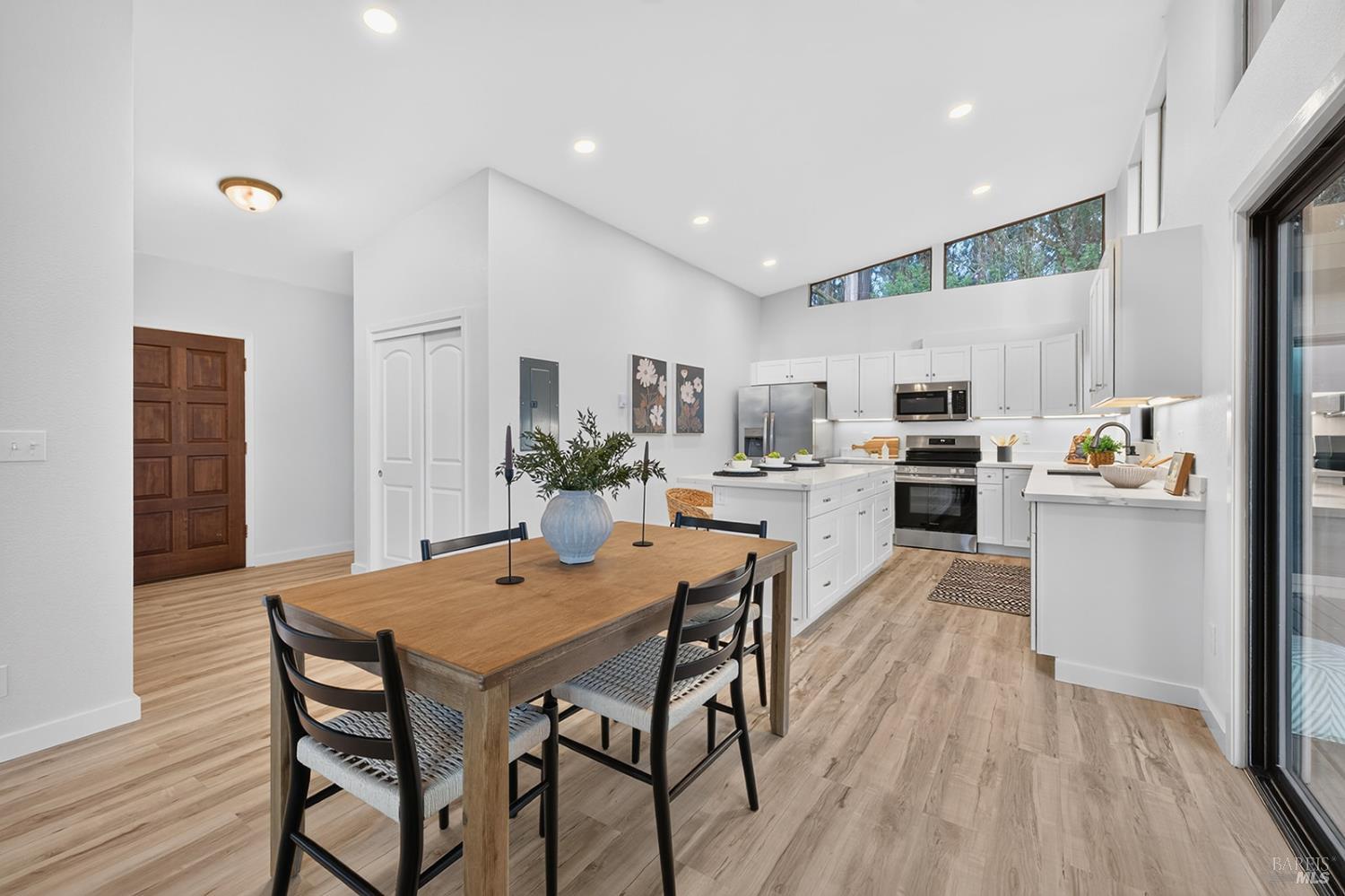 2455 Bloomfield Road Sebastopol, CA 95472 - Photo 7 of 71 Gallery Image 7