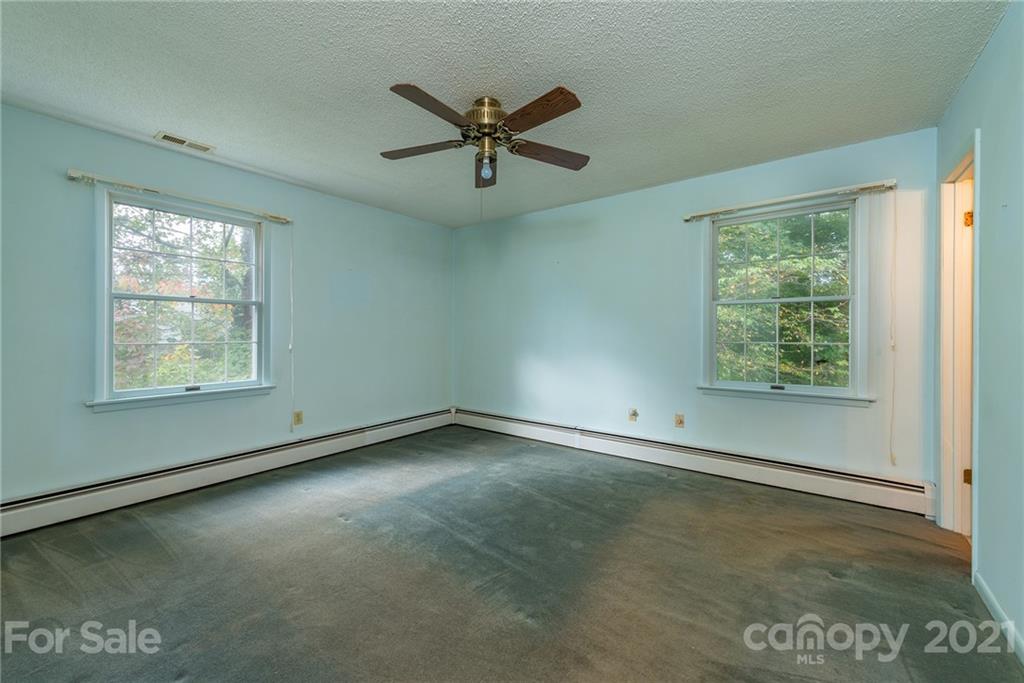 649 Mountain View Road Mars Hill, NC 28754 - Photo 13 of 26 Gallery Image 13