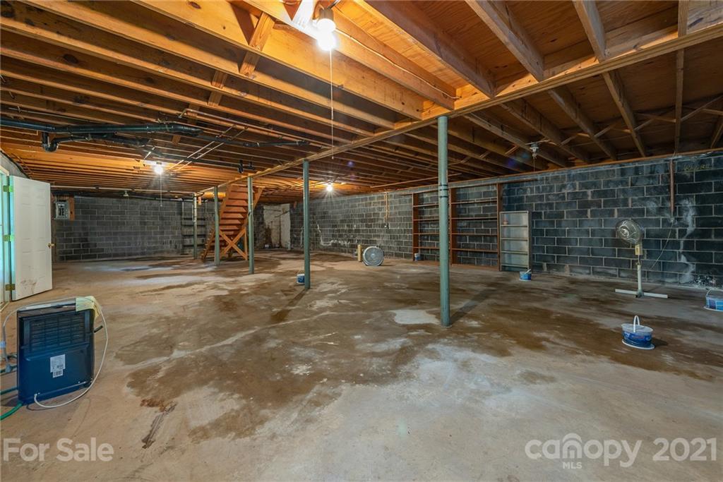 649 Mountain View Road Mars Hill, NC 28754 - Photo 19 of 26 Gallery Image 19