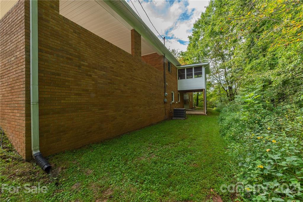 649 Mountain View Road Mars Hill, NC 28754 - Photo 24 of 26 Gallery Image 24