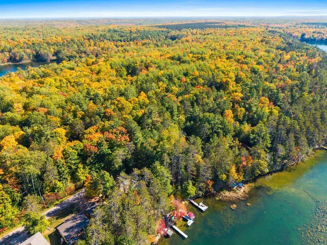 $899,000 | 17799 East Wheeler Lake Lane, Lakewood, WI 54138