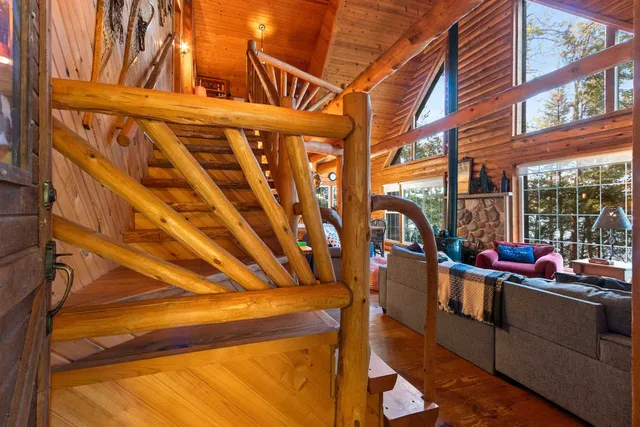 $899,000 | 17799 East Wheeler Lake Lane, Lakewood, WI 54138