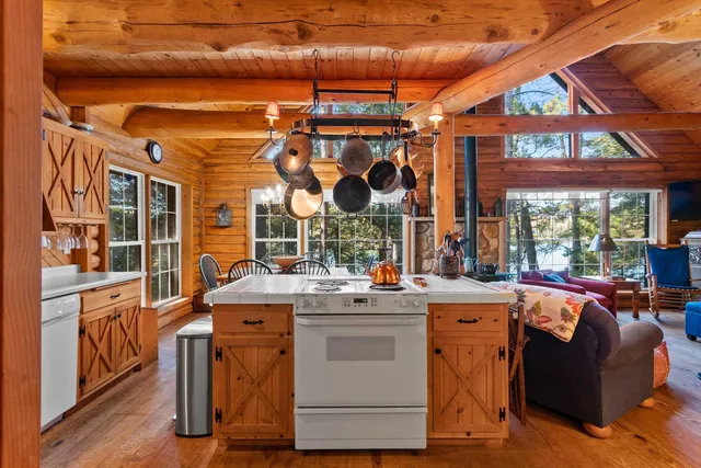 $899,000 | 17799 East Wheeler Lake Lane, Lakewood, WI 54138