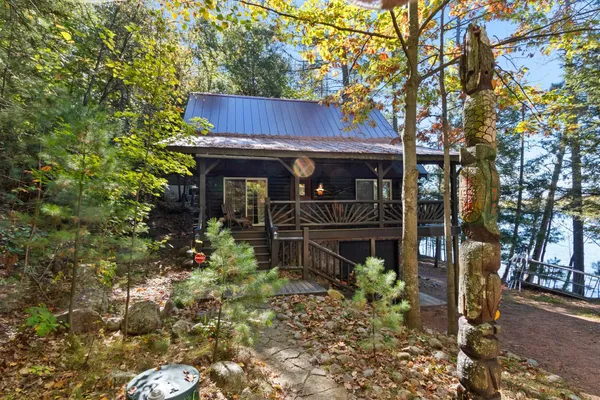 $899,000 | 17799 East Wheeler Lake Lane, Lakewood, WI 54138