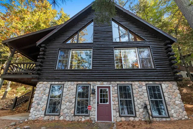 $899,000 | 17799 East Wheeler Lake Lane, Lakewood, WI 54138