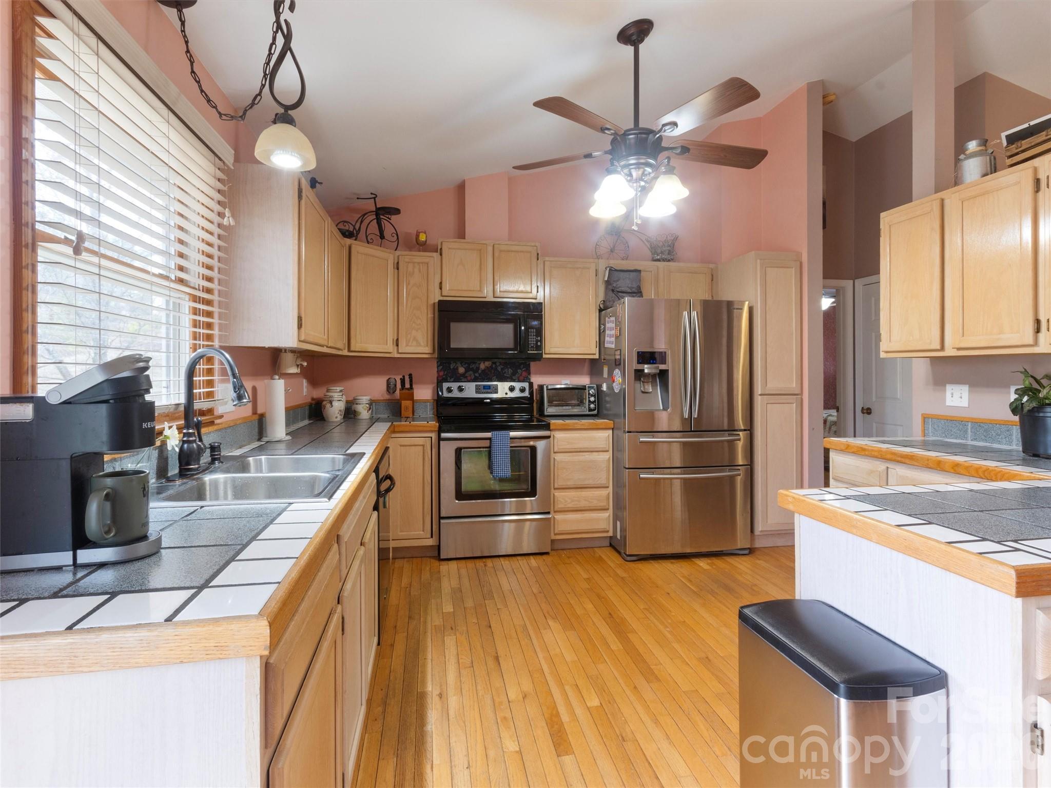 37 Harold Sluder Road Alexander, NC 28701 - Photo 5 of 20