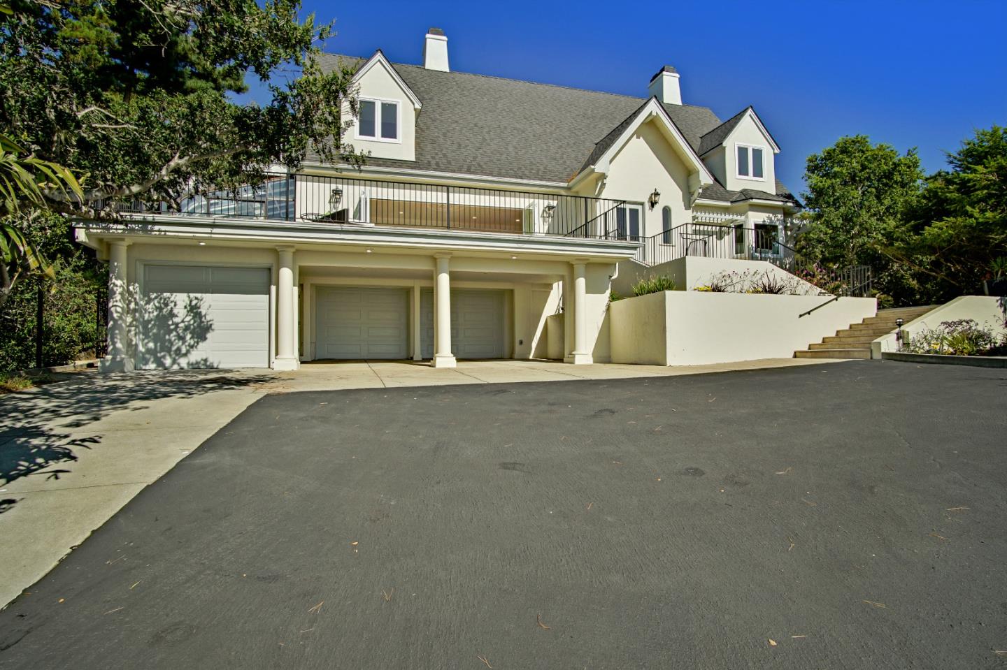 21 Mentone Road Carmel, CA 93923 - Photo 3 of 80
