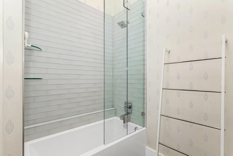 2657 East County Highway 30A Santa Rosa Beach, FL 32459 - Photo 26 of 59 a bathroom with a bathtub