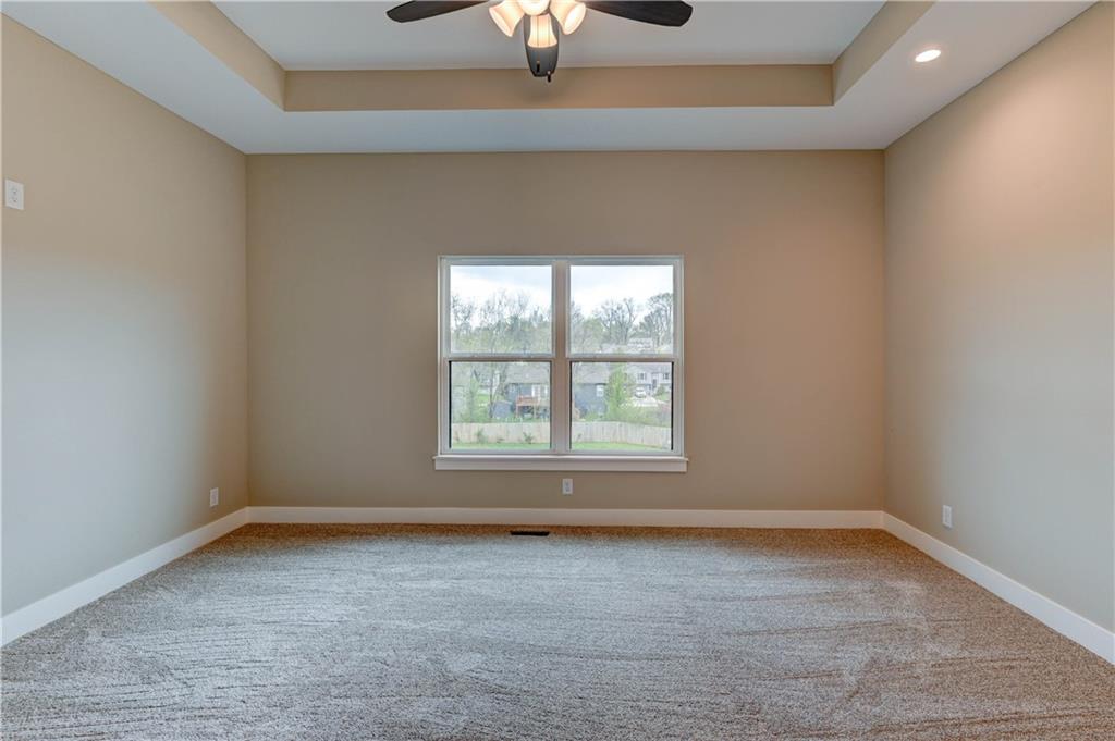 18699 East Bundschu Road Independence, MO 64056 - Photo 14 of 46